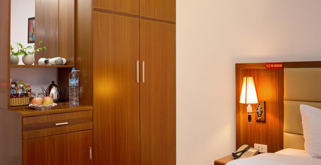 Brandi Hanoi Hotel Bagian luar foto