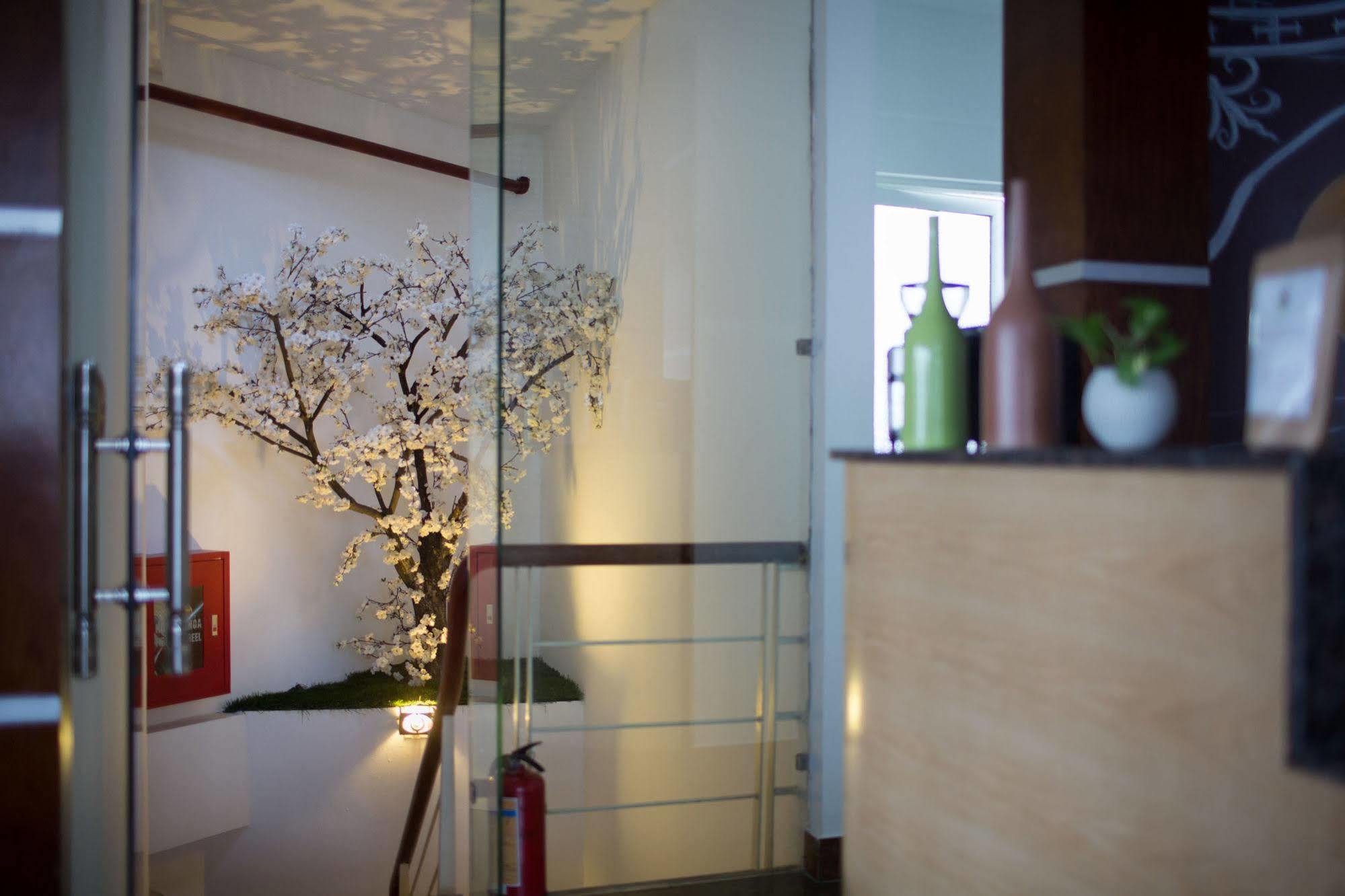 Brandi Hanoi Hotel Bagian luar foto
